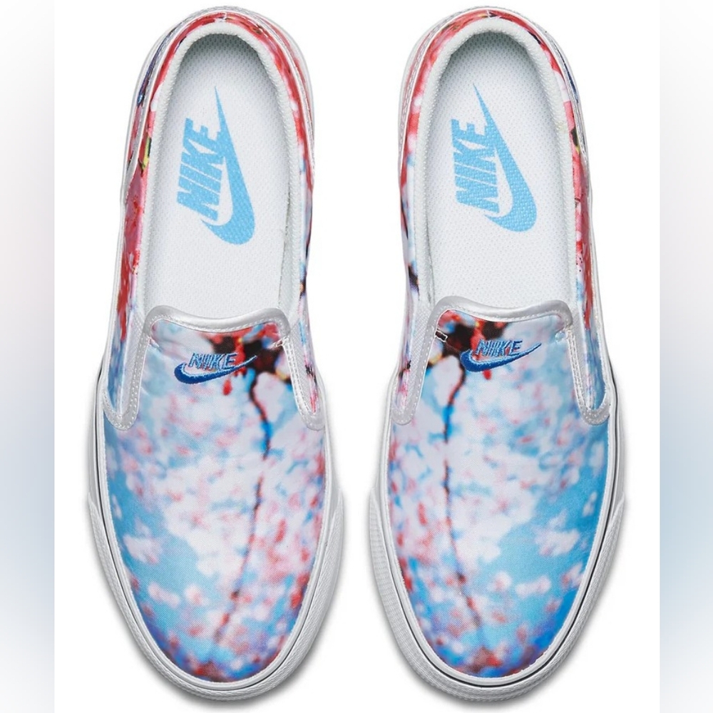 Nike Blue & Red Cherry Blossom Slip-On Shoes Size 7